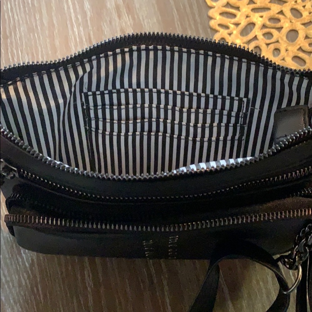 Crossbody Bag - Picture 4 of 4